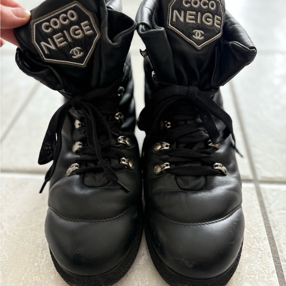 CHANEL Coco Neige Black Lace-Up Boots